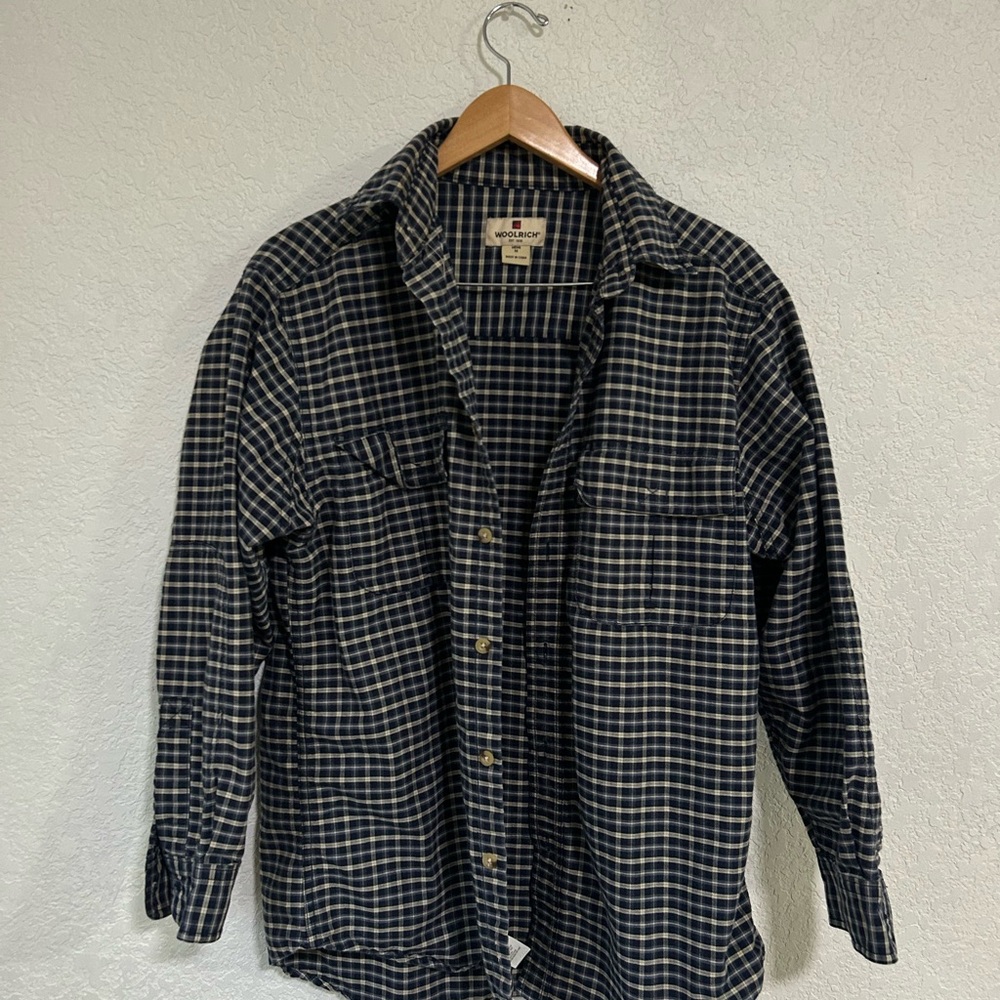 Woolrich Blue and White Plaid Casual Button Down Shirt
